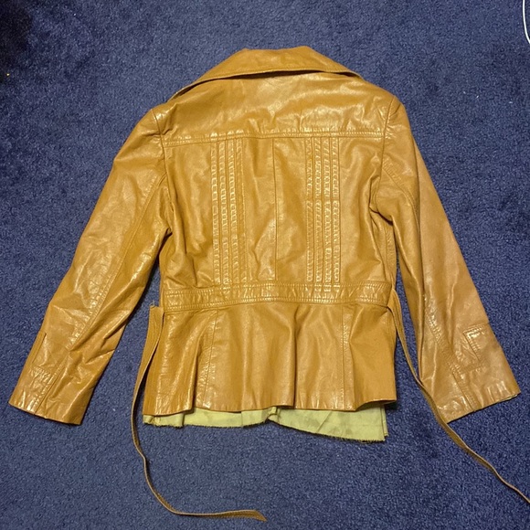 Jacket - Picture 3 of 4